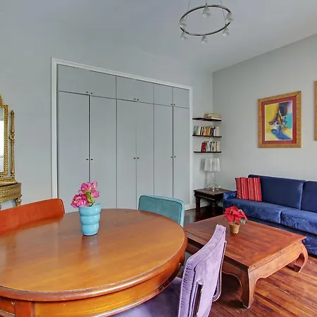 Apartment Short Pompidou *
