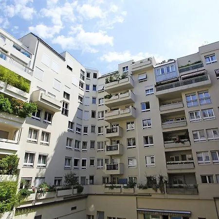 Short Pompidou